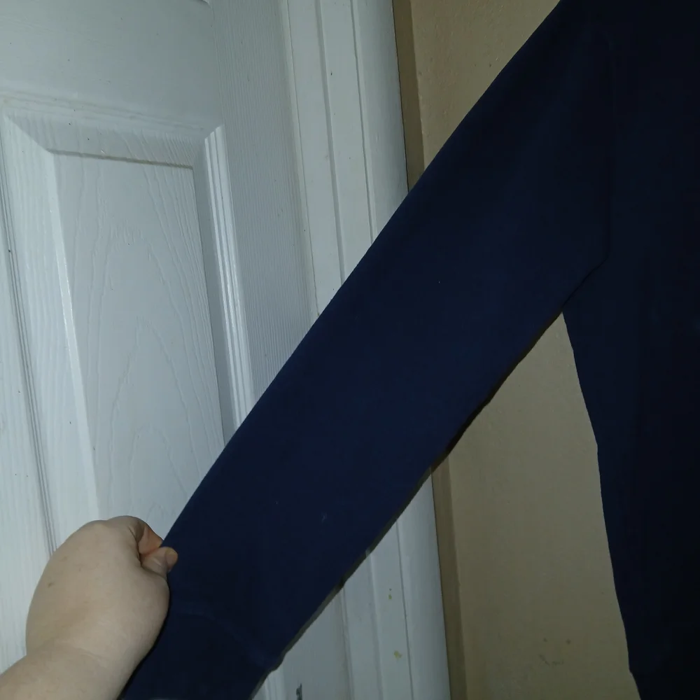 Patagonia Men's Black Hoodie - Picture 2 of 5